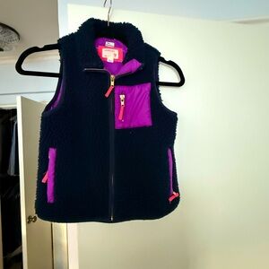JCrew Crewcuts girls fleece vest, navy with purple trim, size 6/7